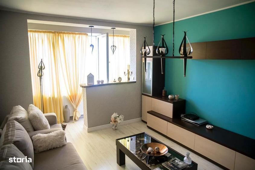 Apartament cu 8 camere decomandat, mobilat în Drumul Taberei