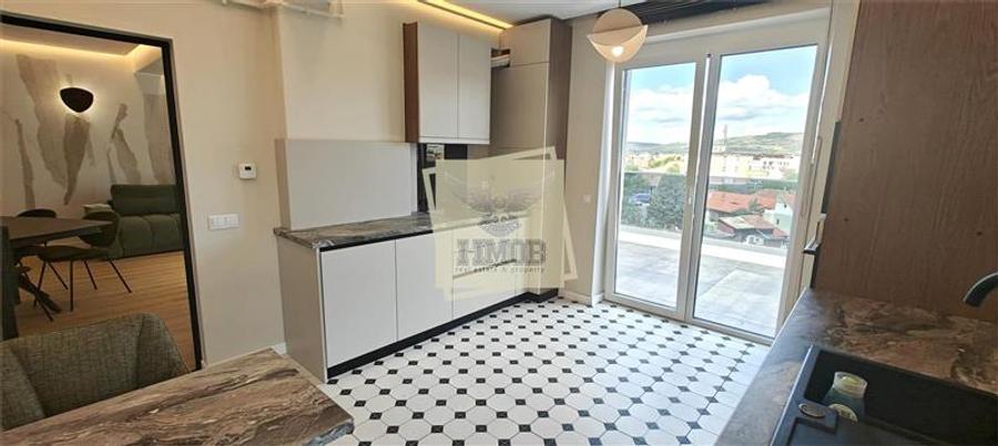 Apartament cu 4 camere decomandat, mobilat în Lazaret