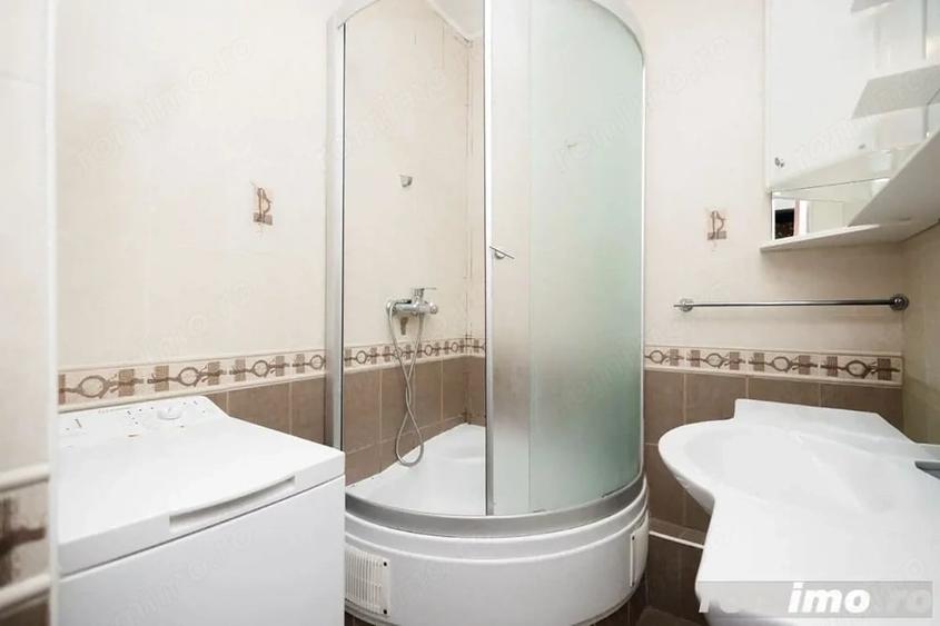 De inchiriat apartament cu 2 camere in zona Complex Studentesc 320 euro - 1