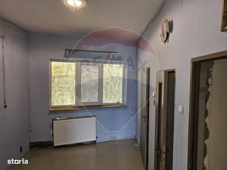 Casă cu 3 camere cu Teren 90 Mp în Sud