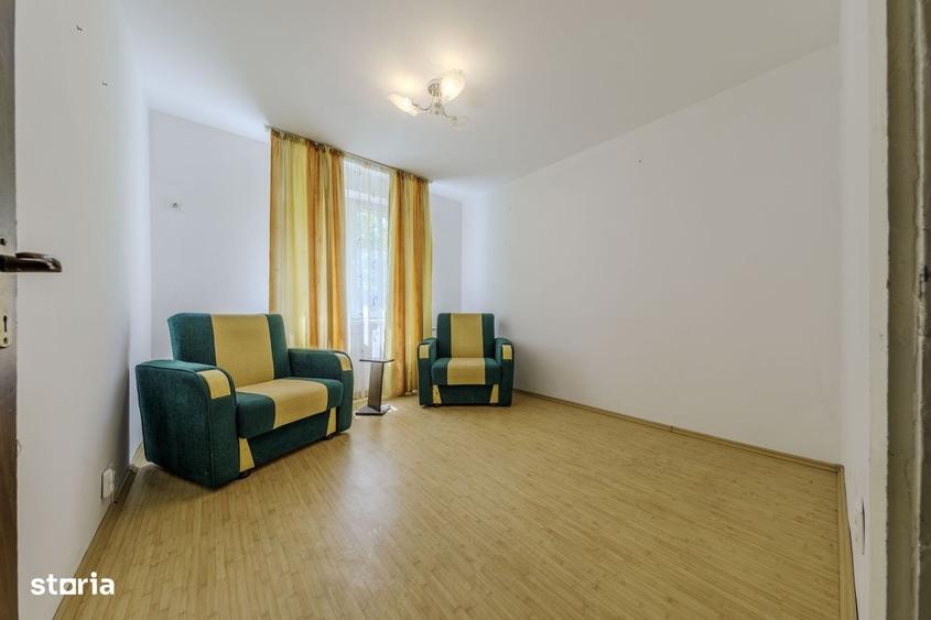 Apartament cu 3 camere decomandat în Central