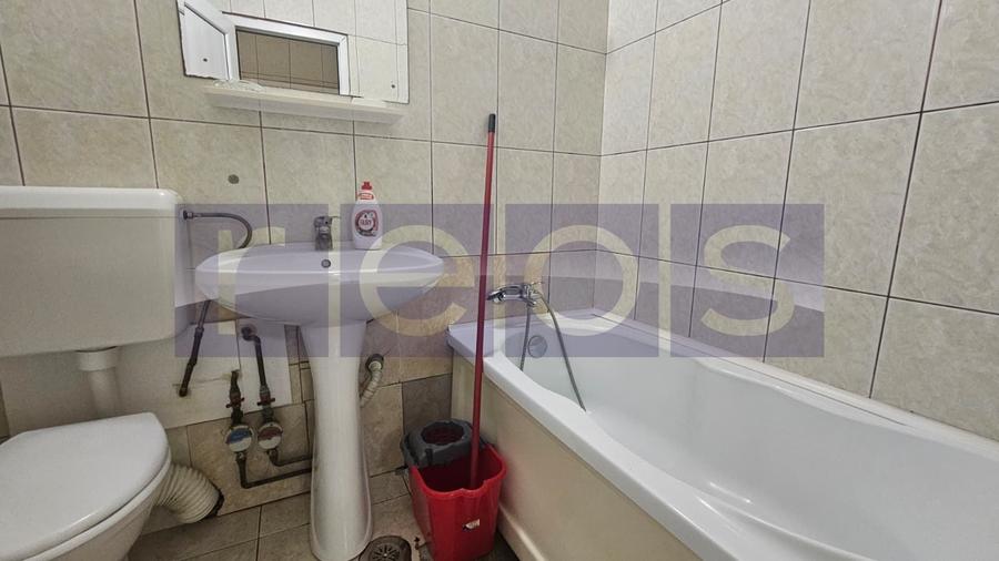 Apartament cu 2 camere decomandat în Valea Ialomiței
