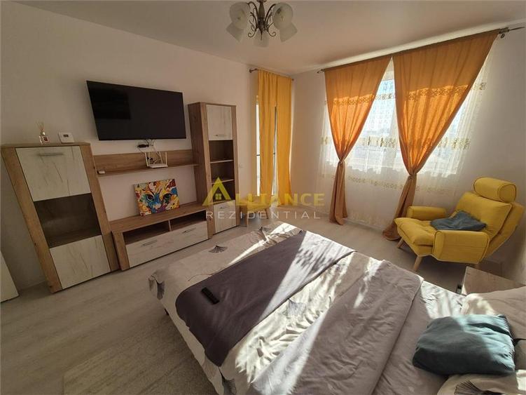 Apartament cu 3 camere decomandat în Apărătorii Patriei