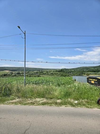 Teren de 2472 mp, în Plavia