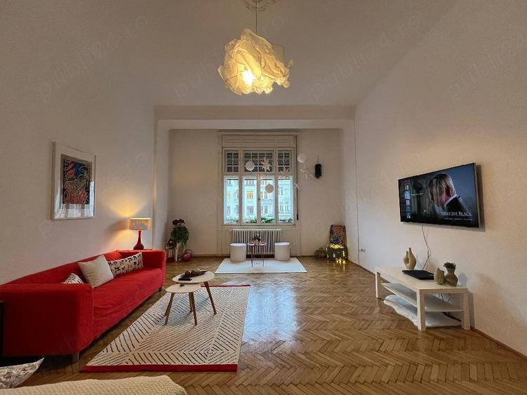Apartament cu 3 camere decomandat în Central