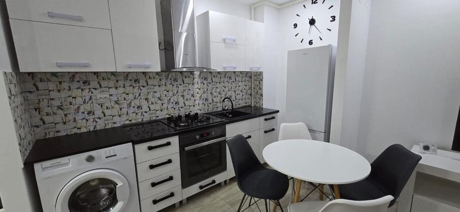 Apartament cu 2 camere decomandat în Ștefăneștii de Jos