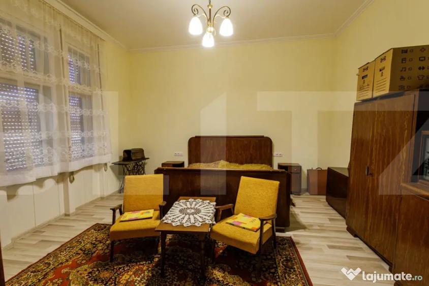 Casă cu 5 camere cu Teren 2900 Mp în Central