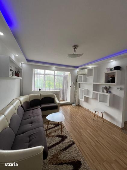 Apartament cu 2 camere în Podu Roș