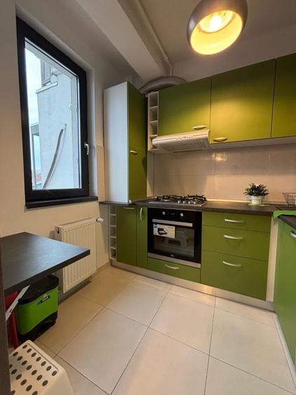 Apartament decomandat în Bucur Obor