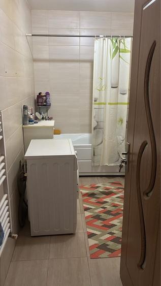 Apartament cu 3 camere în Florești