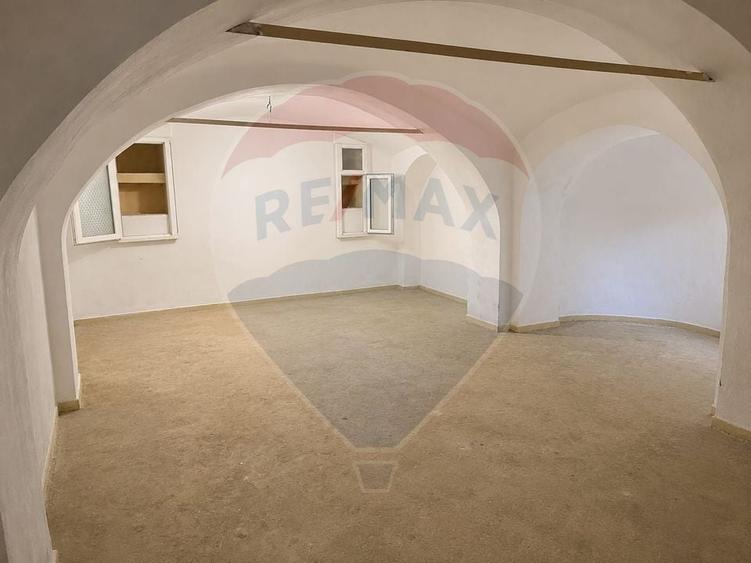 Spațiu la subsol de 41 mp cu acces separat | Calea Griviței, Bd. Dacia - 1