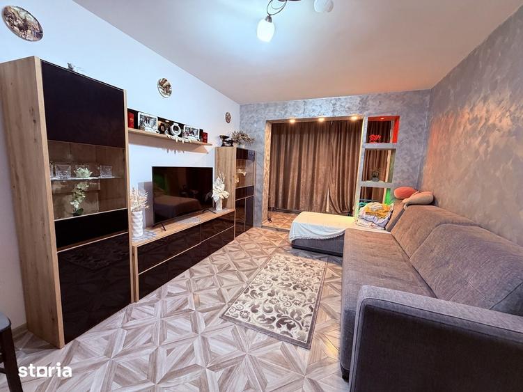 Apartament cu 2 camere decomandat în Micro 4