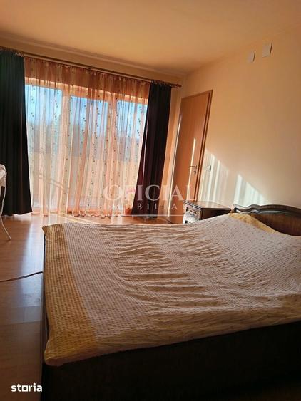Casă cu 4 camere cu Teren 200 Mp în Borhanci