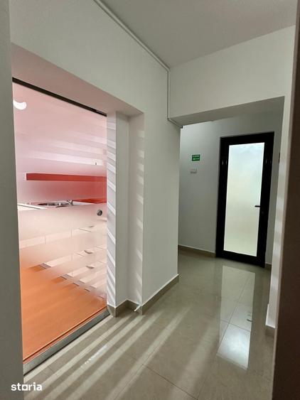 Spațiu comercial, de 70 mp, în Colentina