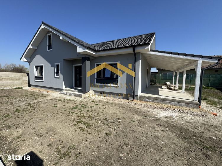 Casă cu 4 camere cu Teren 400 Mp în Sânmihaiu Român