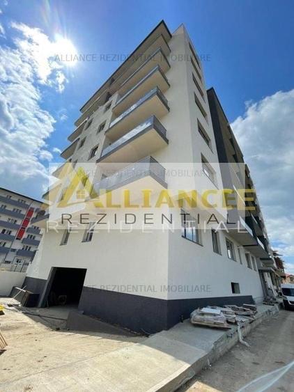 Garsonieră decomandată în Central