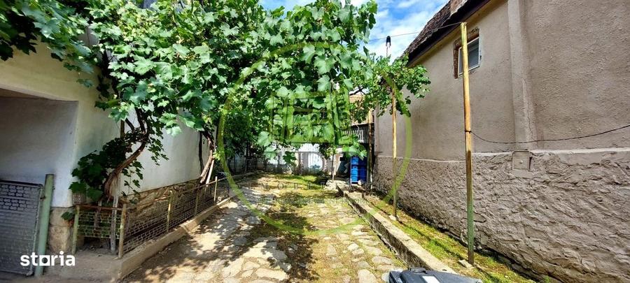 Casă cu 4 camere cu Canalizare în Fântânele