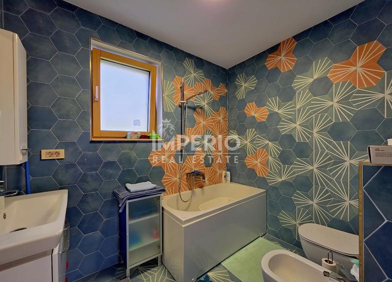 Casă individuală cu 5 camere cu Canalizare în Făget