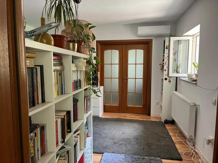 Casă cu 3 camere nedecomandat cu Teren 265 Mp în Giurgiului