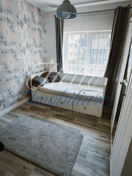 Apartament cu 3 camere decomandat, mobilat în Florești