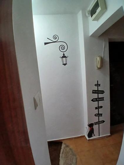 Garsonieră decomandată în Soarelui