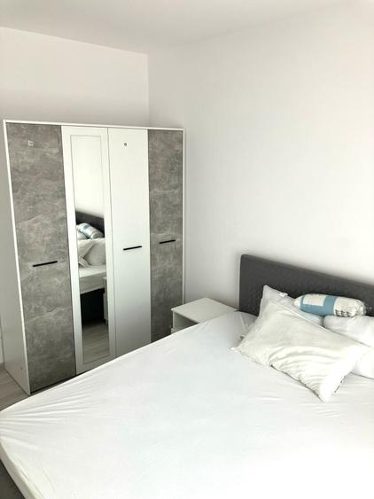 Apartament cu 2 camere decomandat în Metalurgiei