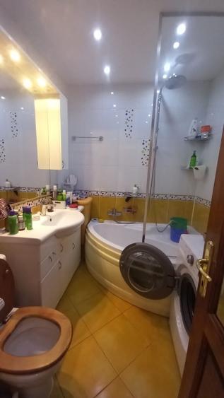 Apartament cu 4 camere decomandat, mobilat în Iancului