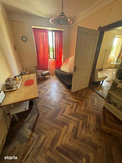 Casă cu 5 camere cu Teren 4500 Mp în Beltiug