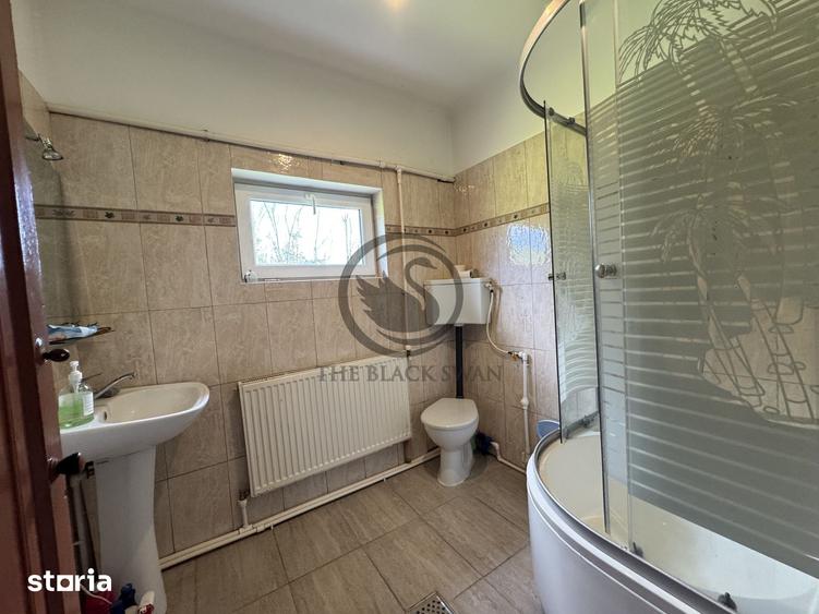 Casă cu 5 camere cu Teren 3117 Mp în Dumbrăvești