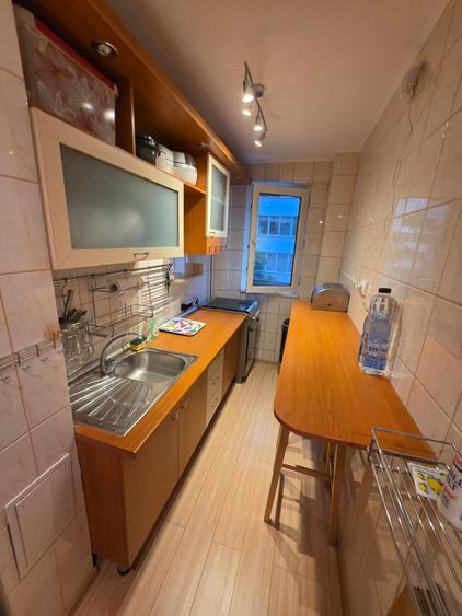 Apartament cu 2 camere semidecomandat în Titulescu