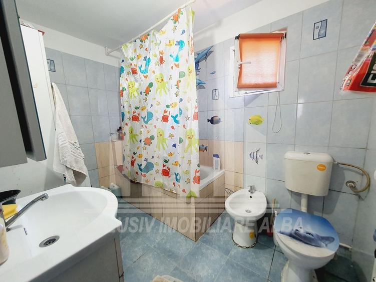Casă individuală cu 3 camere cu Canalizare în Oarda