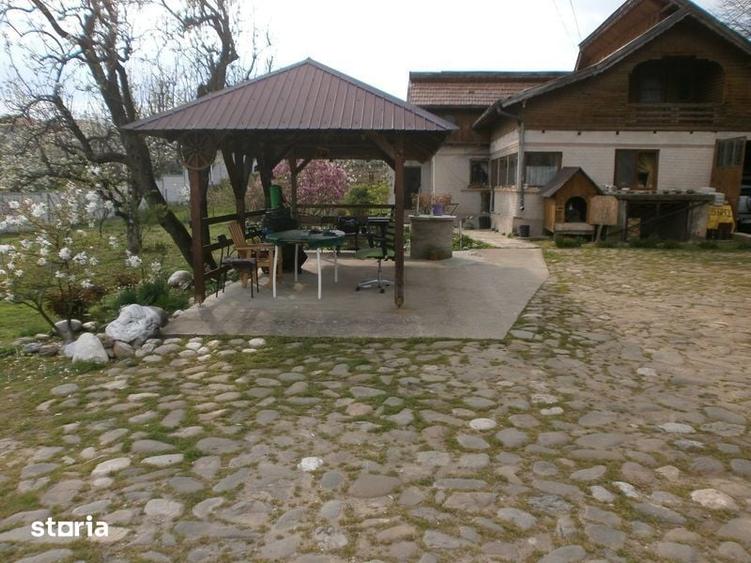 Vand casa cu gradina - 1