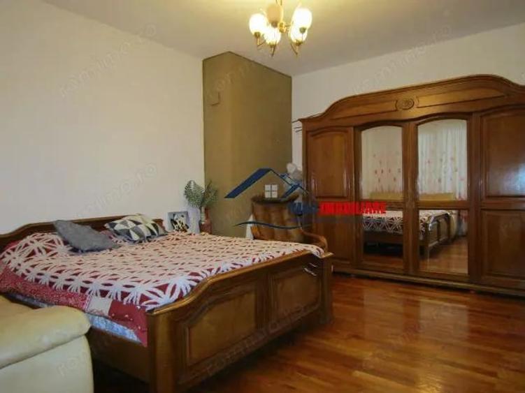 Casă cu 1 camere cu Teren 387 Mp în Central