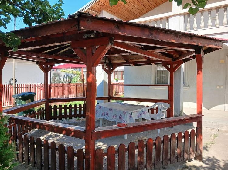 Casă cu 4 camere cu Teren 450 Mp în Bolintin-Deal