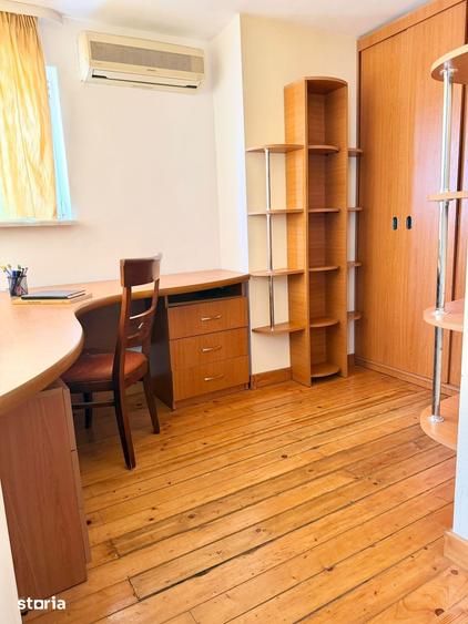 Apartament cu 4 camere în Centrul Civic