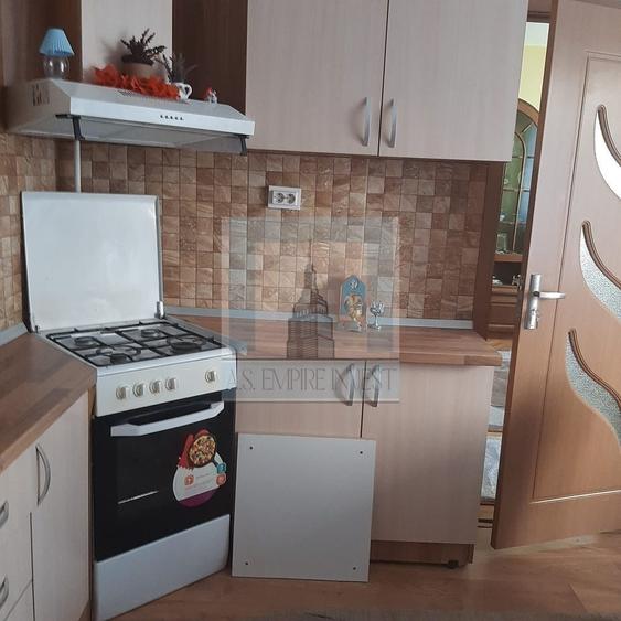 Garsonieră decomandată, mobilată în Astra