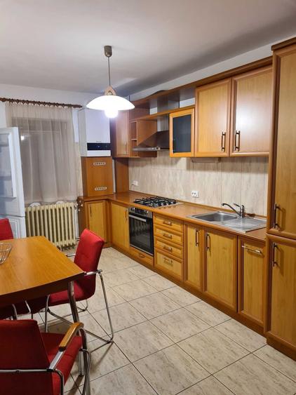 Apartament cu 3 camere decomandat în Gheorgheni