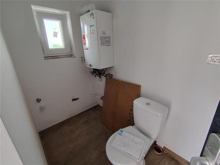 Duplex cu 3 camere cu Canalizare în Moșnița Veche