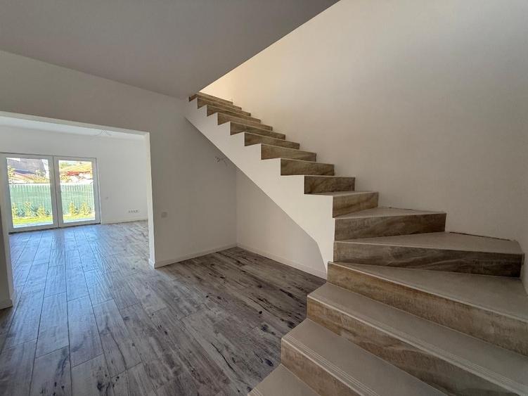 Duplex cu 3 camere cu Teren 200 Mp în Ultracentral