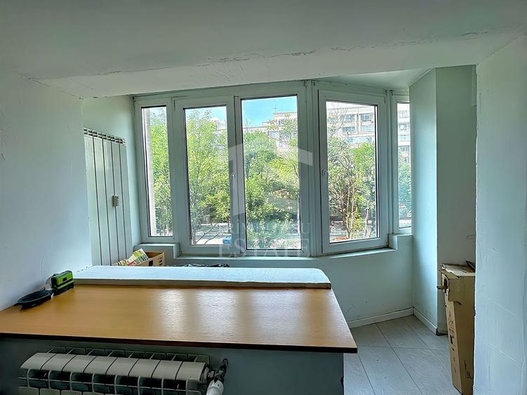 Apartament cu 3 camere decomandat în Decebal