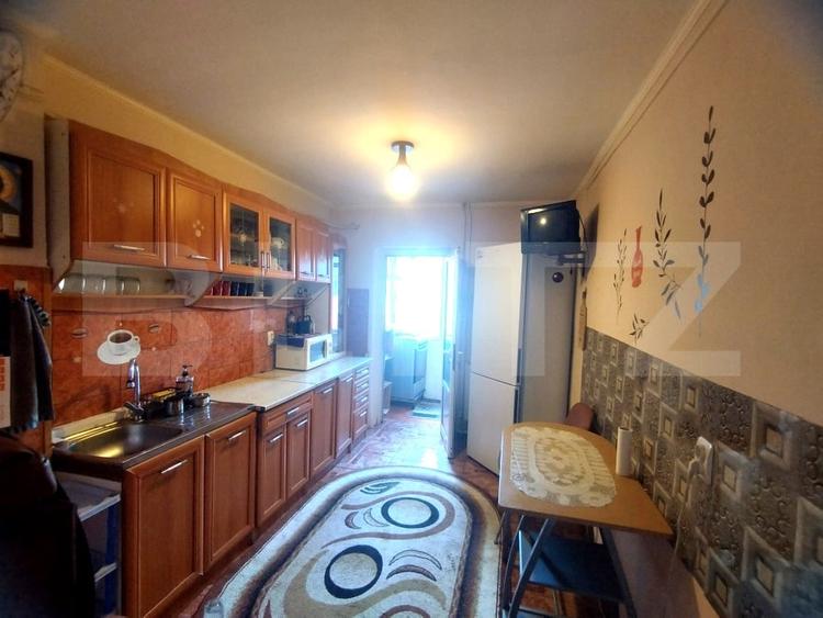Apartament cu 3 camere decomandat, mobilat în Ultracentral