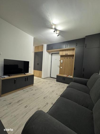 Apartament cu 2 camere în Apărătorii Patriei