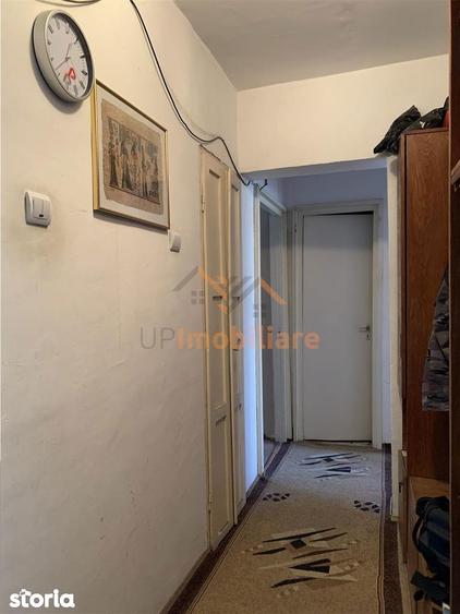 Apartament cu 2 camere decomandat în Iosia