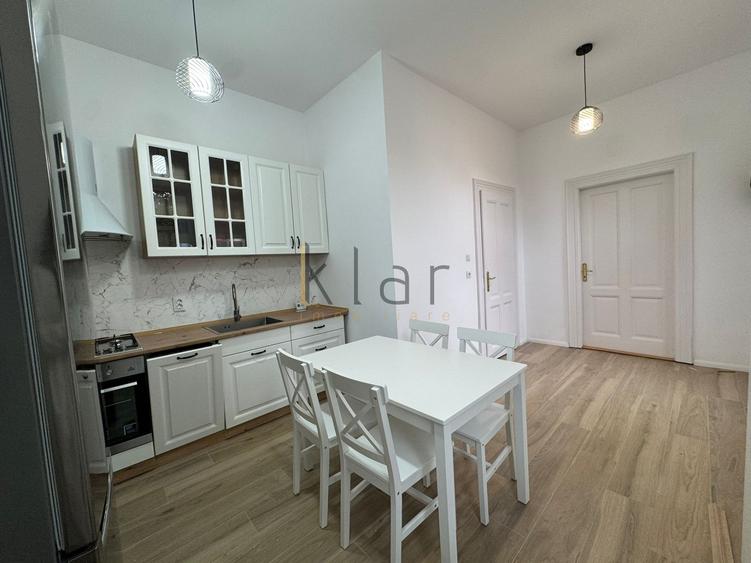Apartament cu 2 camere, mobilat în Central