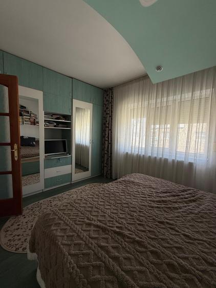Apartament de vanzare - 1