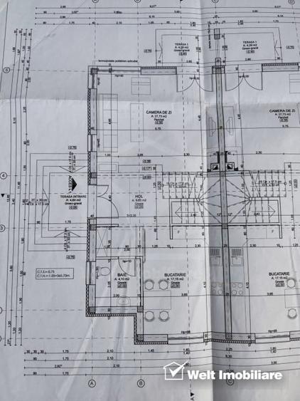 Duplex cu 4 camere cu Canalizare în Florești