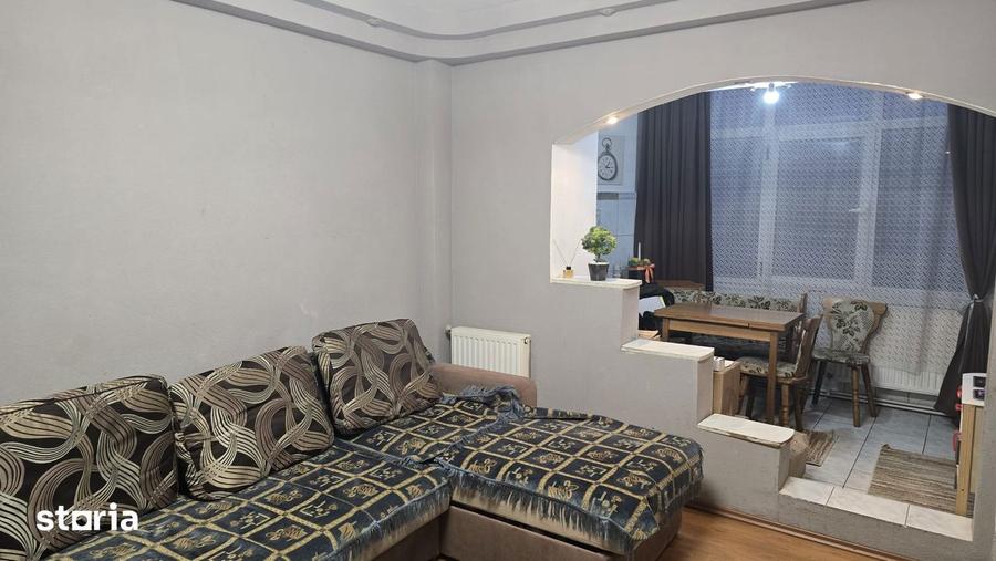 Apartament cu 2 camere în Micro 14