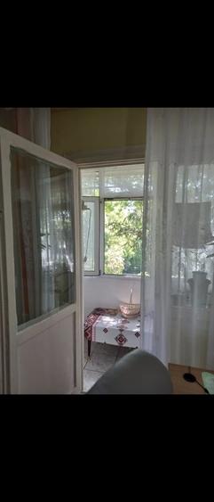 Apartament semidecomandat în Berceni