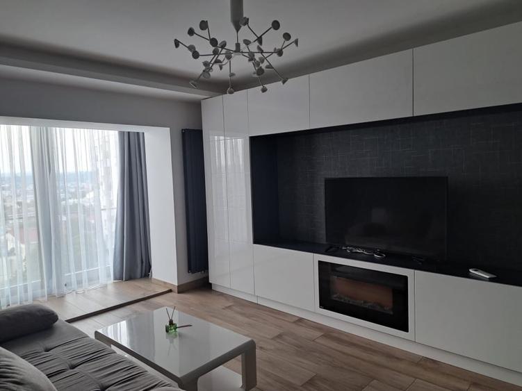 Apartament cu 2 camere decomandat, mobilat în Podul de Fier