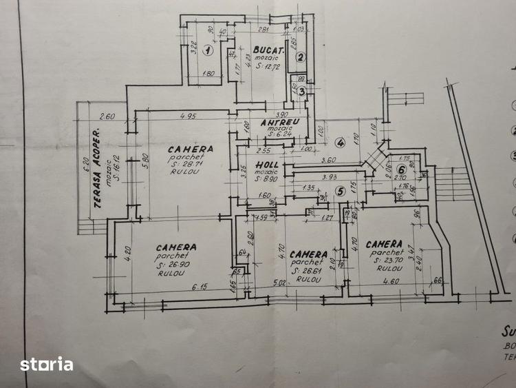 Apartament cu 5 camere în Gruia